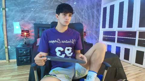 axel_draven online show from April 28, 11:48 am