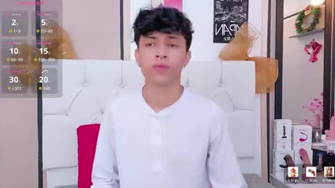 Axel Evanss online show from January 12, 1:49 pm