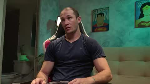 Axel Fairchaild online show from January 13, 1:49 pm