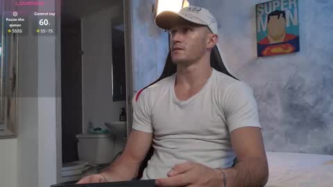 Axel Fairchaild online show from March 27, 11:54 am