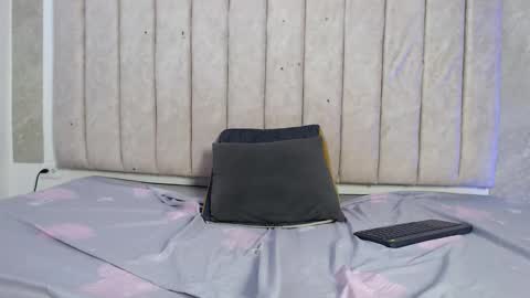 axel_grays online show from March 10, 10:02 pm