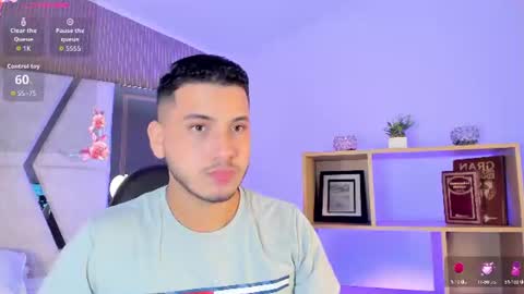Snapshot of axel_grey_ chatting on June 18, 12:53 pm axel_grey_ online show from June 18, 12:53 pm