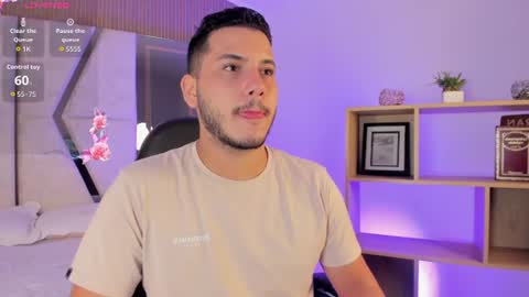 Snapshot of axel_grey_ chatting on June 30, 12:39 pm axel_grey_ online show from June 30, 12:39 pm