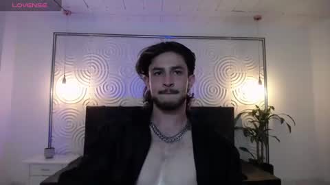 Snapshot of axel_porn_ chatting on June 20, 2:14 am Axel online show from June 20, 2:14 am