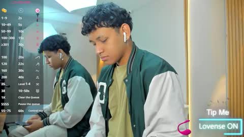 Alex online show from September 26, 3:21 am