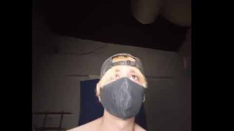 Snapshot of axel_rogue chatting on June 23, 6:11 am Axel online show from June 23, 6:11 am