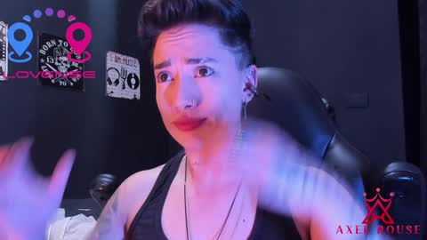 Snapshot of axel_rouse1 chatting on January 23, 2:12 am Axel Rouse online show from January 23, 2:12 am