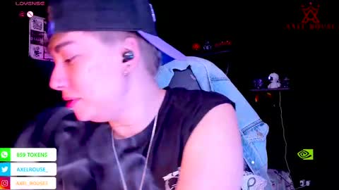 Snapshot of axel_rouse1 chatting on September 19, 7:25 pm Axel Rouse online show from September 19, 7:25 pm