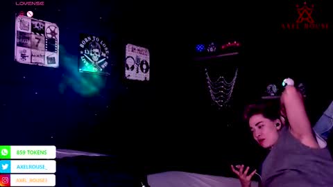 Snapshot of axel_rouse1 chatting on October 4, 7:01 pm Axel Rouse online show from October 4, 7:01 pm