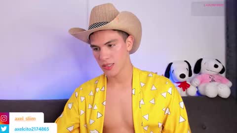 Snapshot of axel_sliim chatting on November 5, 4:23 am axel slim online show from November 5, 4:23 am