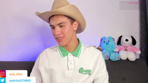 Snapshot of axel_sliim chatting on November 9, 4:11 am axel slim online show from November 9, 4:11 am