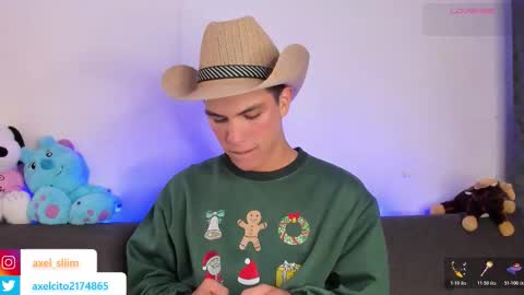 Snapshot of axel_sliim chatting on November 10, 4:11 am axel slim online show from November 10, 4:11 am