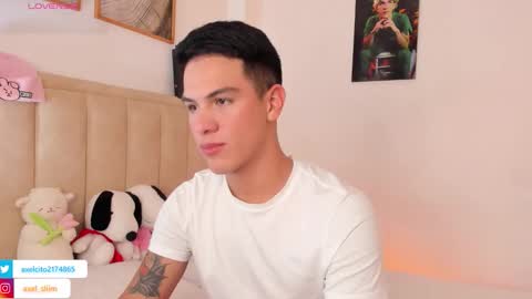 Snapshot of axel_sliim chatting on November 28, 8:55 pm axel slim online show from November 28, 8:55 pm