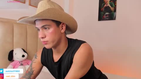 Snapshot of axel_sliim chatting on December 4, 12:09 am axel slim online show from December 4, 12:09 am