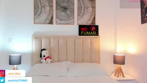 Snapshot of axel_sliim chatting on December 22, 11:35 pm axel slim online show from December 22, 11:35 pm