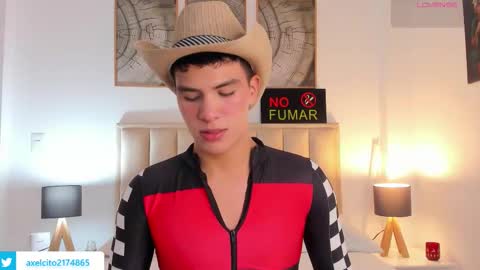 Snapshot of axel_sliim chatting on January 18, 4:16 am axel slim online show from January 18, 4:16 am