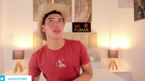 Snapshot of axel_sliim chatting on February 1, 5:50 am axel slim online show from February 1, 5:50 am