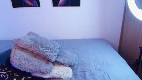 Snapshot of axel_stein03 chatting on February 3, 6:22 am axel stein NEW ACCOUNT online show from February 3, 6:22 am