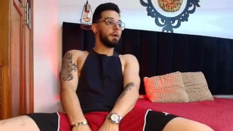 Snapshot of axel_stonn chatting on September 24, 7:50 pm online show from September 24, 7:50 pm
