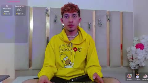 Snapshot of axel_tay1 chatting on October 20, 4:02 am AXEL  online show from October 20, 4:02 am