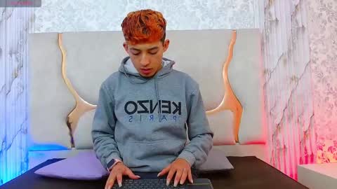 AXEL  online show from February 11, 12:21 pm