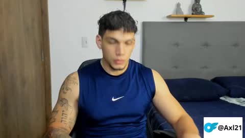 INDEPENDENT MODEL  online show from November 16, 12:49 am