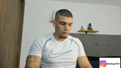 INDEPENDENT MODEL  online show from April 23, 2:13 am