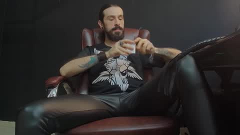 Snapshot of axelcolton chatting on January 9, 6:17 am AxelColton online show from January 9, 6:17 am
