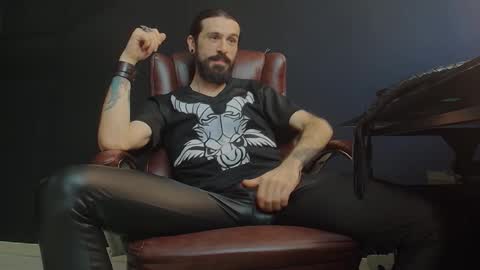 Snapshot of axelcolton chatting on January 9, 9:27 am AxelColton online show from January 9, 9:27 am
