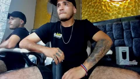 Snapshot of axell_cross2 chatting on March 2, 9:21 am Axell Cross2 online show from March 2, 9:21 am