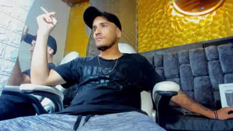 Snapshot of axell_cross2 chatting on March 2, 8:07 pm Axell Cross2 online show from March 2, 8:07 pm