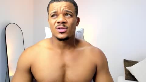 AXEL DA SILVA online show from February 18, 11:55 pm