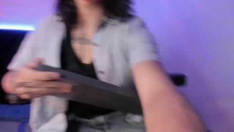 Snapshot of axellkush chatting on February 6, 11:35 am AxellKush online show from February 6, 11:35 am