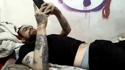 deliciosodemente online show from May 17, 8:01 am