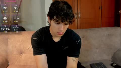 Snapshot of axelraven chatting on October 7, 1:30 pm Axel Raven online show from October 7, 1:30 pm