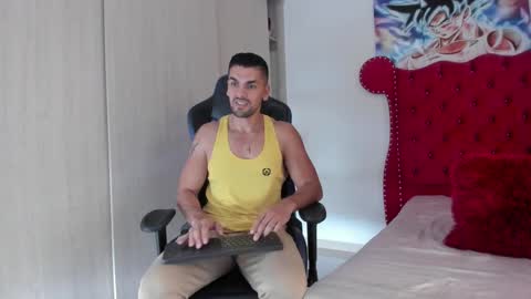 Snapshot of axelwinters__ chatting on September 15, 9:04 pm Axel online show from September 15, 9:04 pm