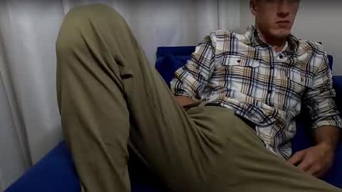 Axl online show from September 21, 12:01 am