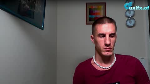 Axl online show from October 11, 11:36 pm