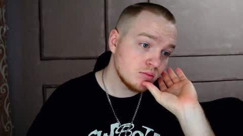 Ian skinny Slawa online show from December 4, 7:17 am