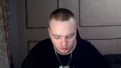 Ian skinny Slawa online show from December 6, 11:00 am