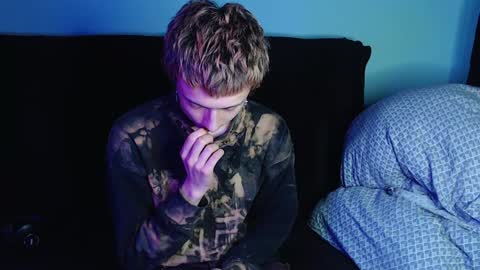 Ian skinny Slawa online show from December 24, 9:44 pm