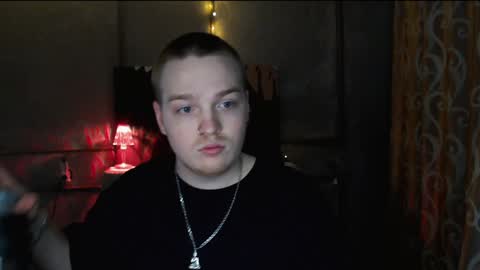 Ian skinny Slawa online show from December 25, 6:30 pm