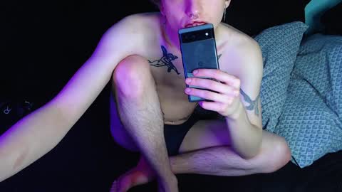 Ian skinny Slawa online show from December 28, 1:28 pm