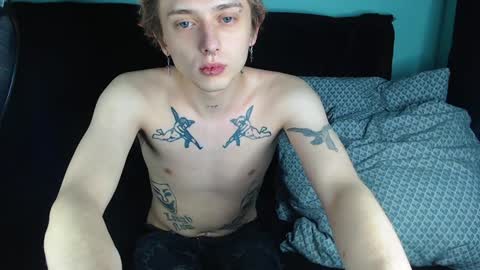 Ian skinny Slawa online show from December 31, 9:28 pm