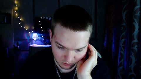 Ian skinny Slawa online show from February 6, 5:40 pm