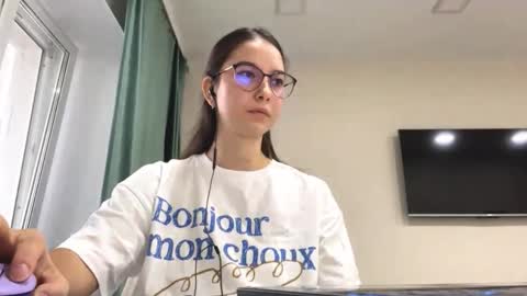 Allison online show from October 27, 10:19 am