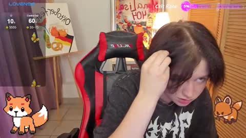 ayaks online show from October 2, 2:35 pm