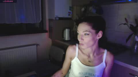 AyanaGrumpixx online show from June 18, 12:00 am