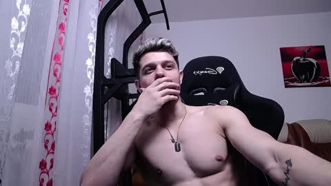 Snapshot of aydanblake chatting on January 14, 5:45 pm Aydan Blake online show from January 14, 5:45 pm