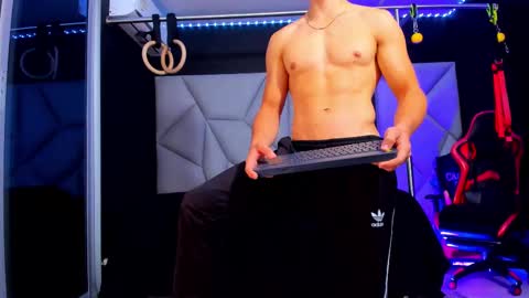 Ayden Miller online show from March 10, 11:42 am